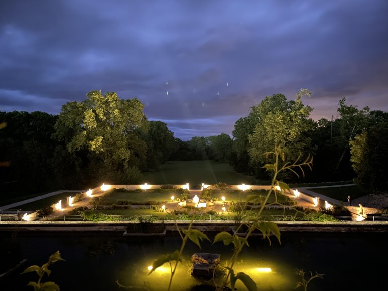 TERRASSE PANORAMIQUE AUX PORTES DE PARIS – Éclairer son jardin – Jardins de  Nuit